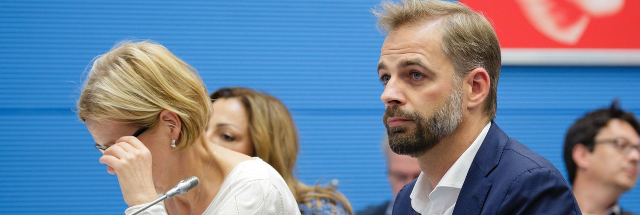 Stefan Liebich während einer Fraktionssitzung © DBT/Thomas Imo/photothek Stefan Liebich während einer Fraktionssitzung © DBT/Thomas Imo/photothek