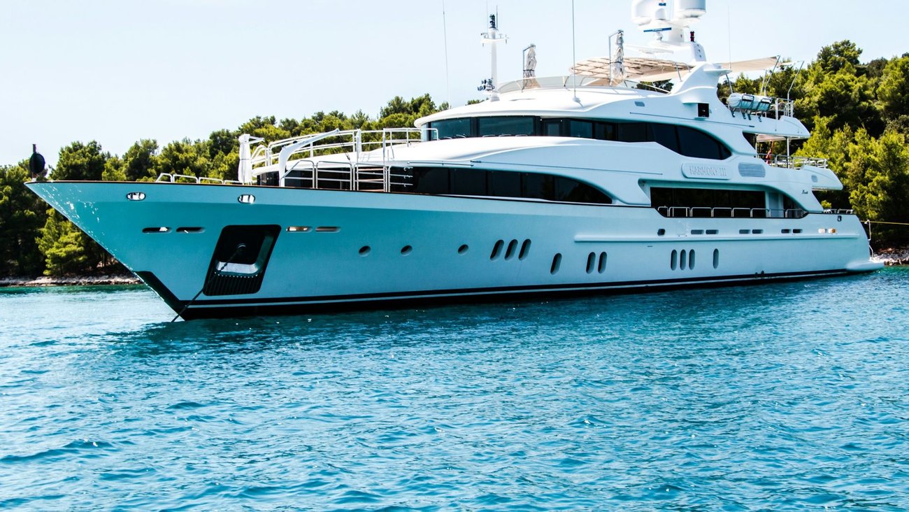 1920 x 1080 - Yacht - 1