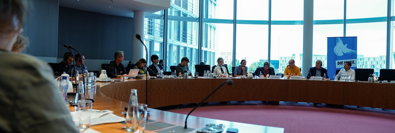 Venezuela-Fachgespräch der Linksfraktion im Bundestag am 12. September 2019 Venezuela-Fachgespräch der Linksfraktion im Bundestag am 12. September 2019