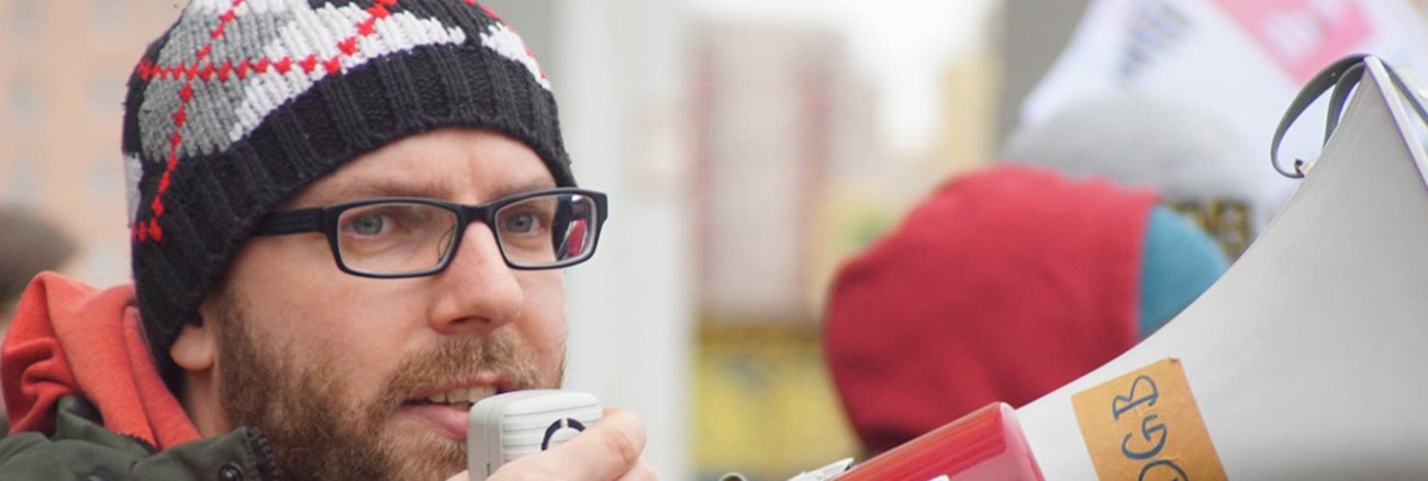 Streikt für einen neuen Tarifvertrag: Fabian Schmidt Streikt für einen neuen Tarifvertrag: Fabian Schmidt