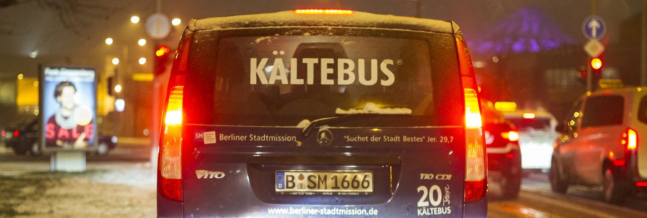 Ein Berliner Kältebus im Einsatz © dpa Ein Berliner Kältebus im Einsatz © dpa