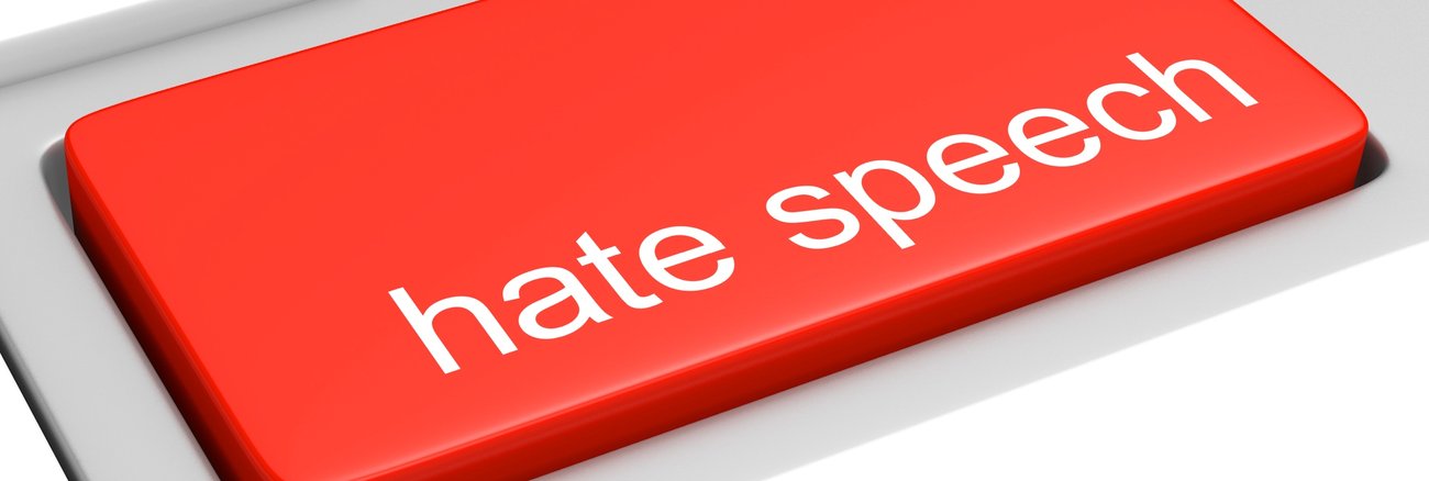 Computertastatur mit der Aufschrift Hate Speech © iStock/Kagenmi Computertastatur mit der Aufschrift Hate Speech © iStock/Kagenmi