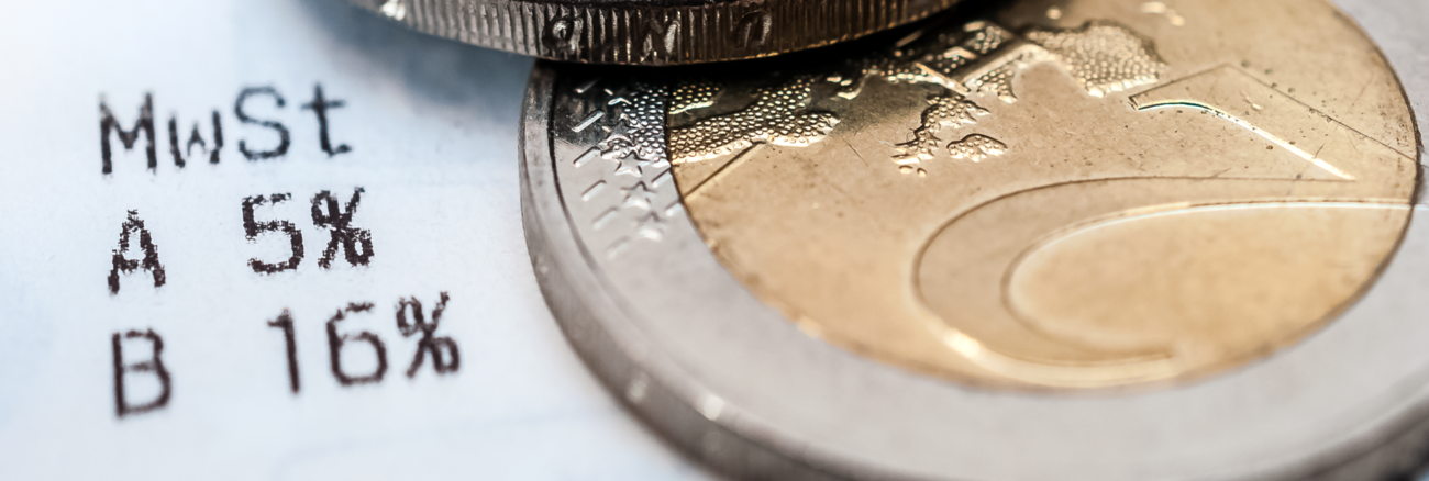 Ein Kassenzettel mit der im Jahr 2020 verringerten Mehrwertsteuer von 5 bzw. 16 Prozent © ddp Ein Kassenzettel mit der im Jahr 2020 verringerten Mehrwertsteuer von 5 bzw. 16 Prozent © ddp