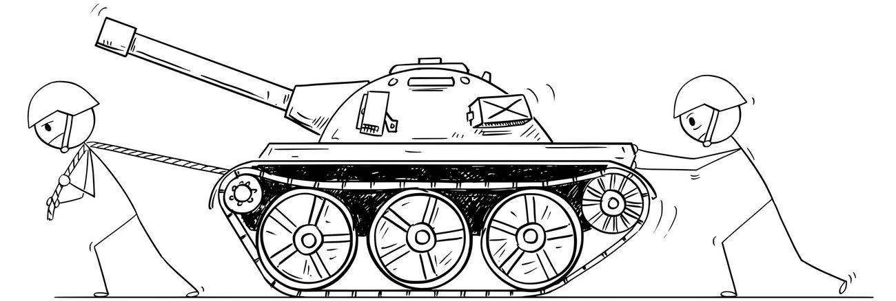 Zeichnung: Zwei Strichmännchen mit Helm ziehen und schieben einen Panzer © Zdenek Sasek Zeichnung: Zwei Strichmännchen mit Helm ziehen und schieben einen Panzer © Zdenek Sasek
