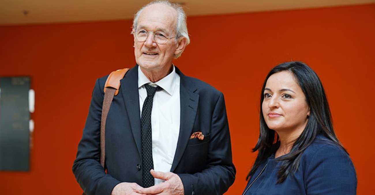 John shipton sevim dagdelen 730x380